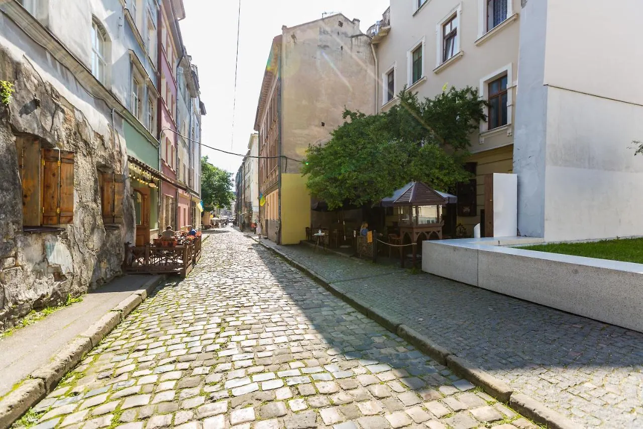 Квартира На Вулиці Федорова 29 Біля Площі Ринок Підвальна Lviv Apartment